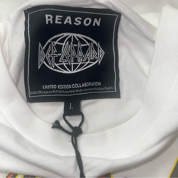 Def Leppard Graphic Tee - Picture 5 of 8